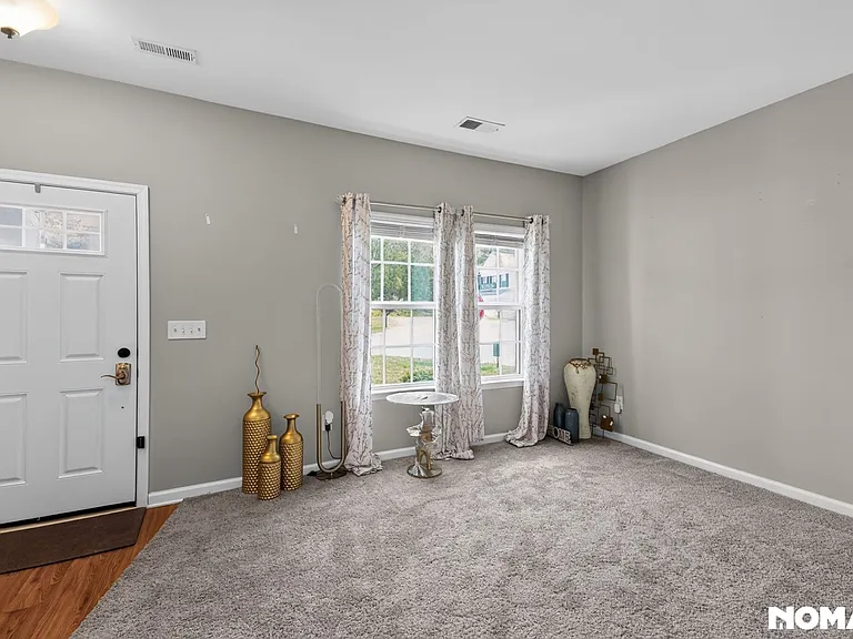 676 Twisted Oak Ct — Photo 17