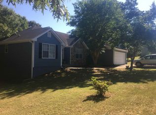 1055 Crystal Water Dr, Lawrenceville, GA 30045
