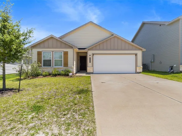 111 Bering Dr, Huntsville, TX 77320