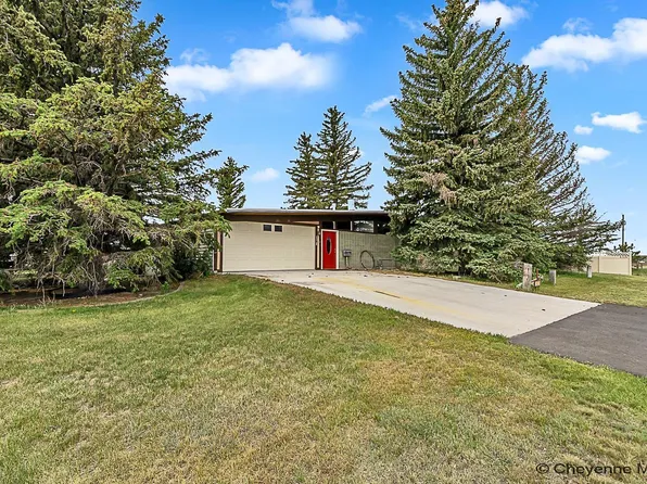 2833 W College Dr, Cheyenne, WY 82007