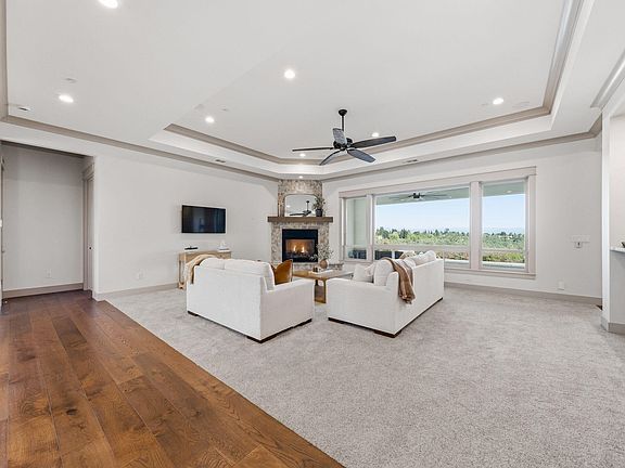 3rd image of 2395 Dartmouth Dr