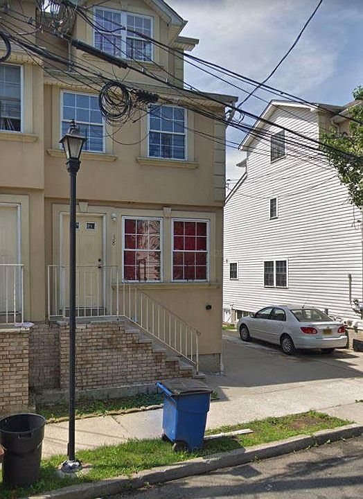 2nd image of 38 Rumpler Ct