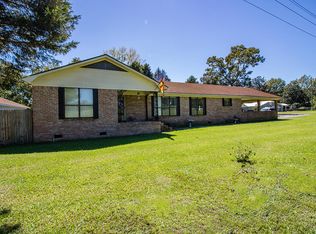 1015 Highway 57, Leakesville, MS 39451