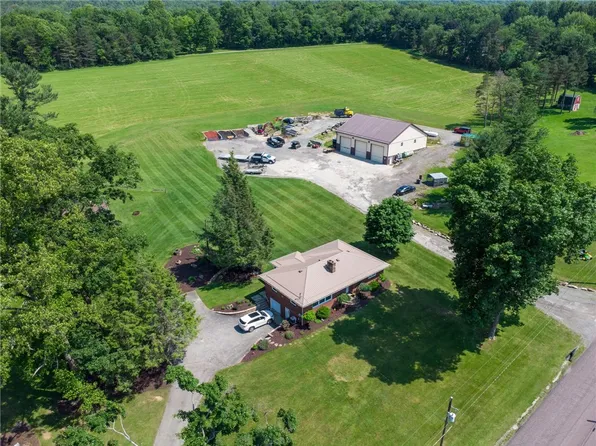 234 Ankney Hl, Acme, PA 15610