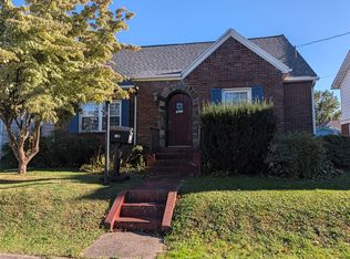 927 E 31st St, Erie, PA 16504