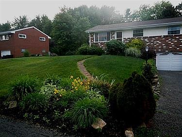 2nd image of 215 Greenwood Dr