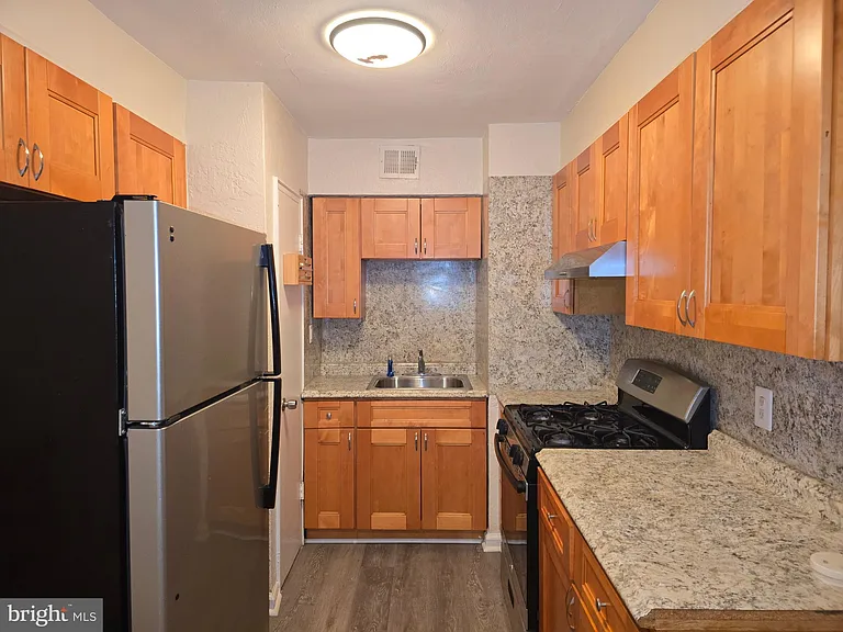 6135 Old York Rd #1/2-1 — Photo 53