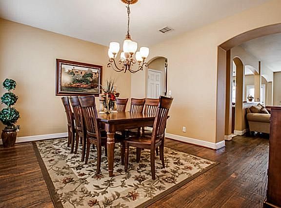 4th image of 217 Foreston Dr