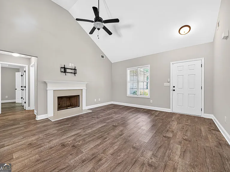 2416 Scoggins Rd — Photo 5