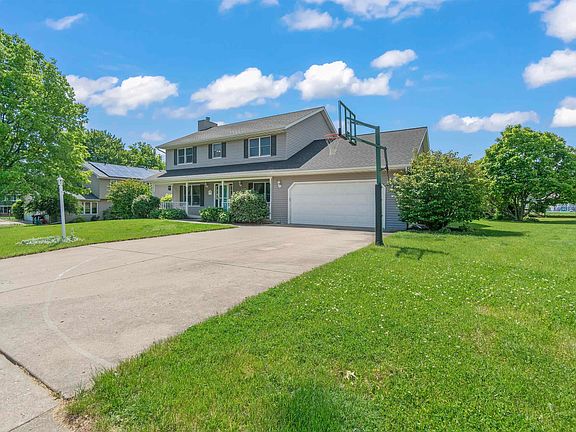 3rd image of 904 Dogwood Dr