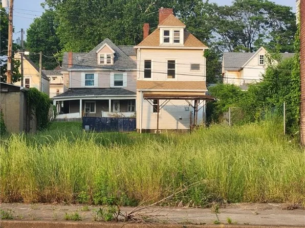 546 3rd Ave, New Kensington, PA 15068