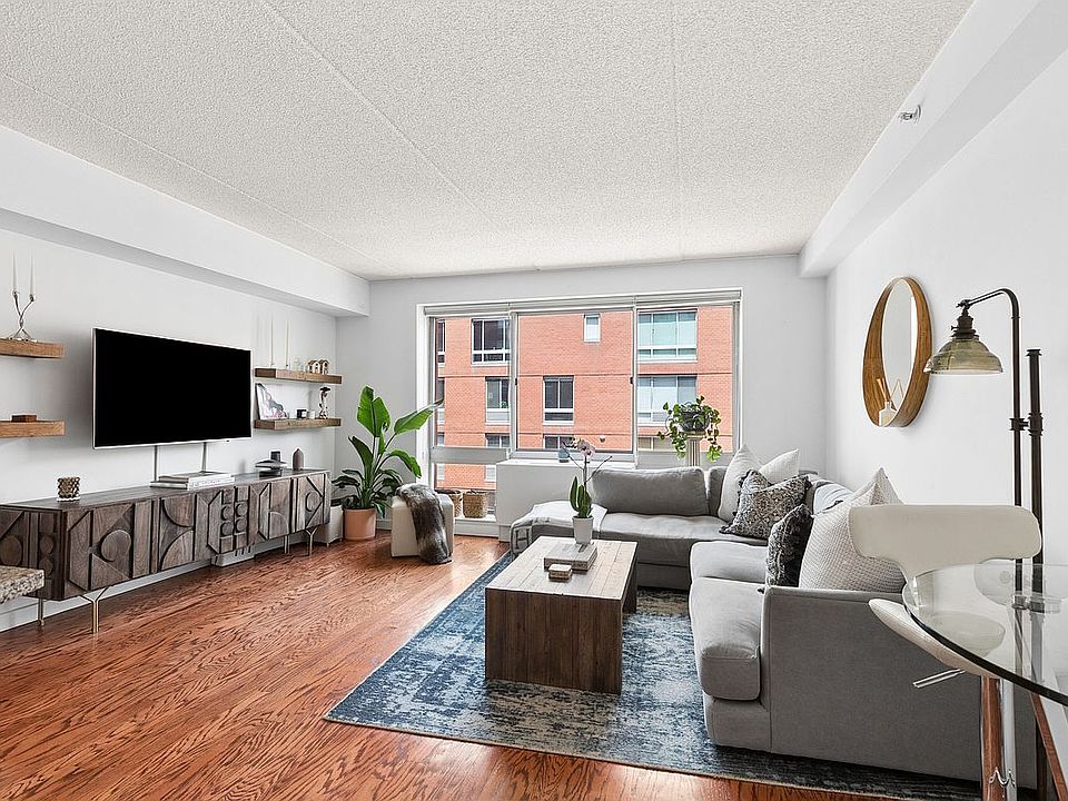 1st image of 555 W 23rd St APT S12r