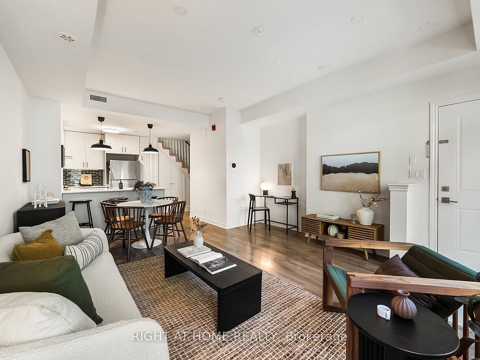 1st image of 85 Eastwood Park Gdns #17