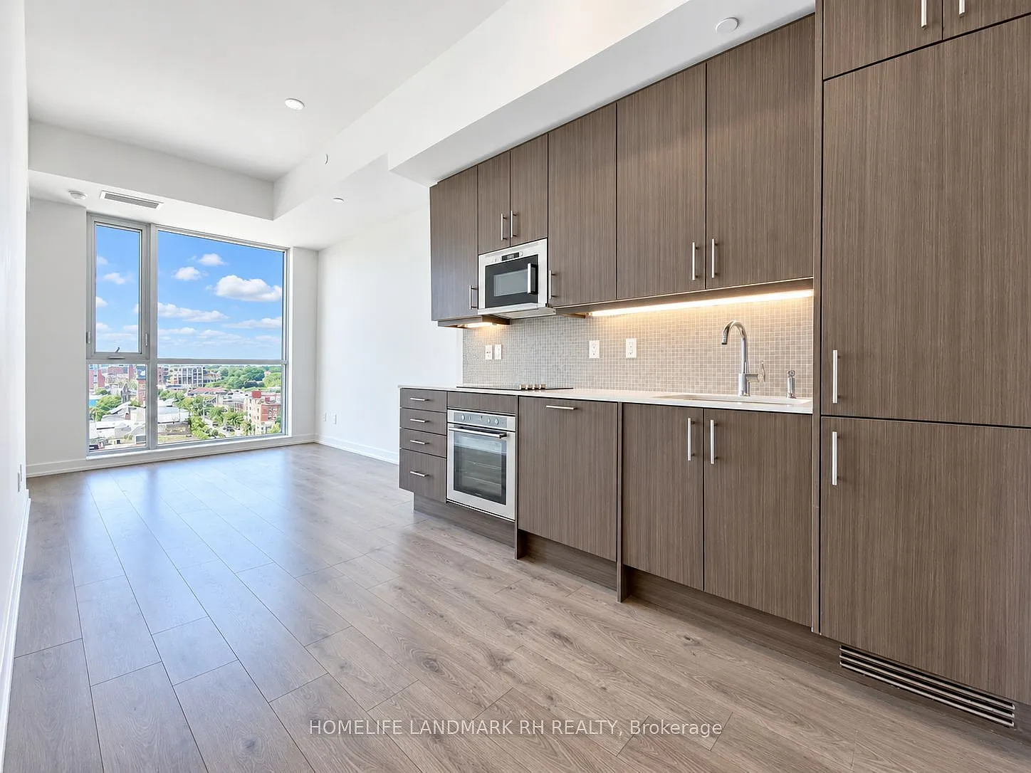 2 bed, $2,500 — Photo 2