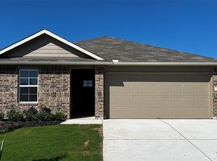 323 Darwin Pl, Lockhart, TX 78644
