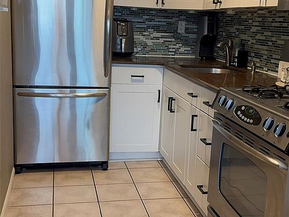 4th image of 397 N Broadway #3A