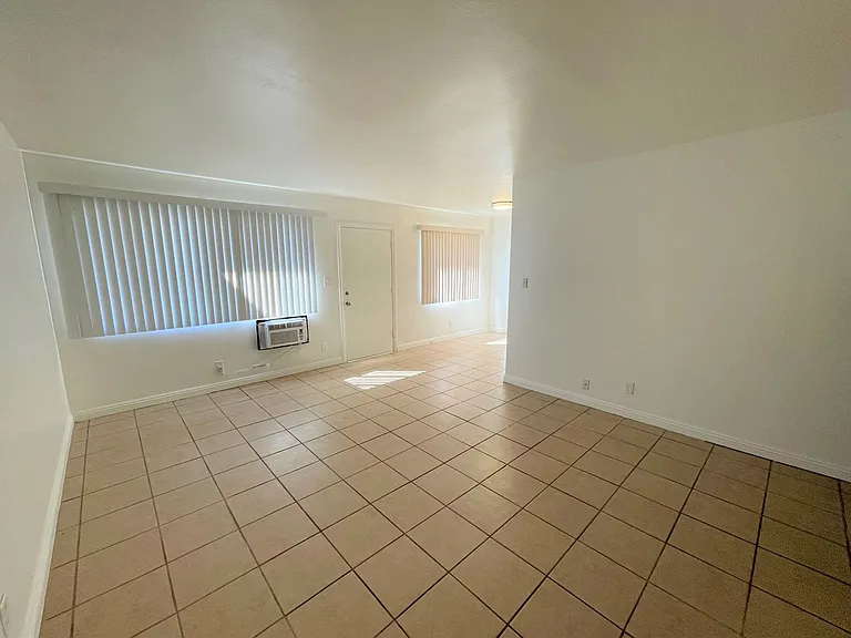 217 Sespe Ave #A-B — Photo 5
