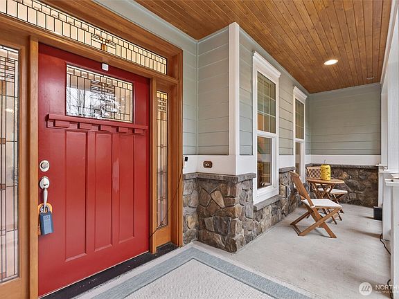 2nd image of 9544 NE 188th Street