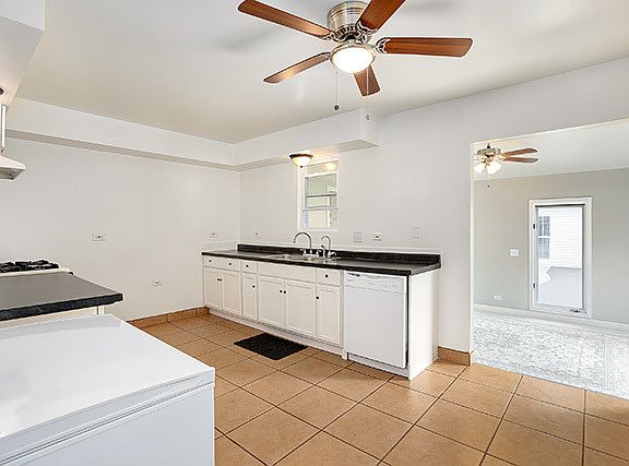 5th image of 1140 Hinckley St