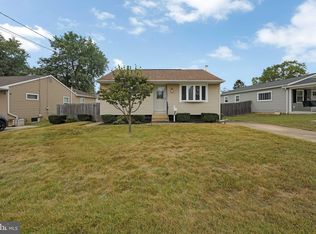 525 Rowand Ave, Glendora, NJ 08029