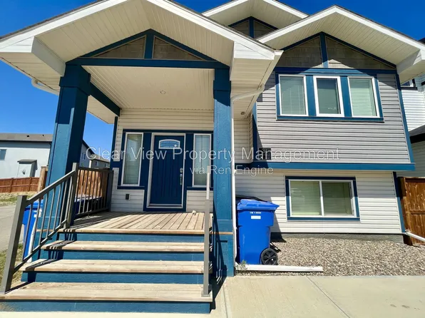 31 Northlander Ln W, Lethbridge, AB T1J 5N1
