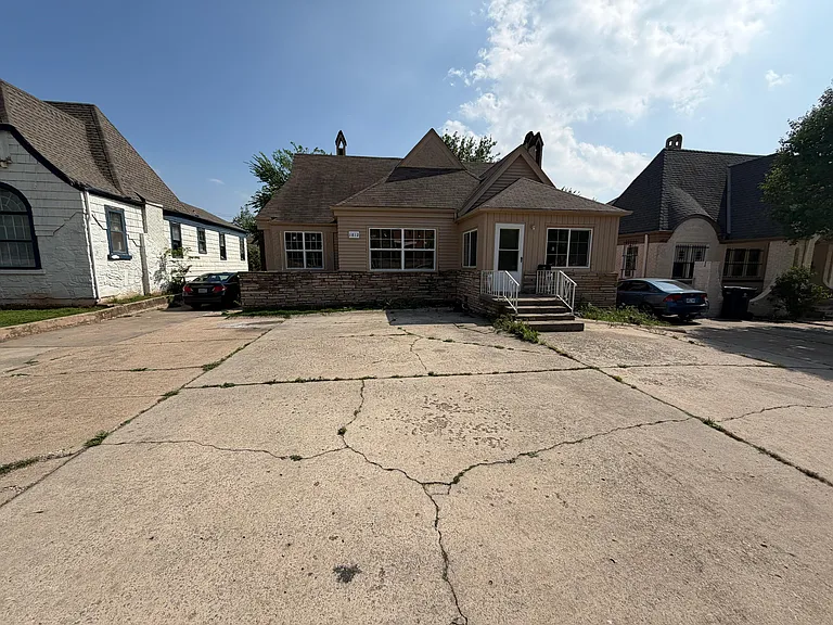 1812 NW 23rd St #1 — Photo 28