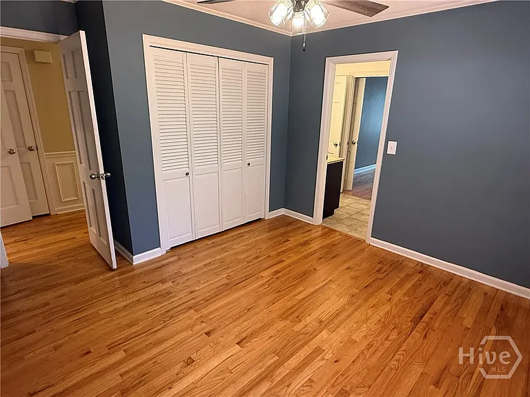 292 Tara Way — Photo 22
