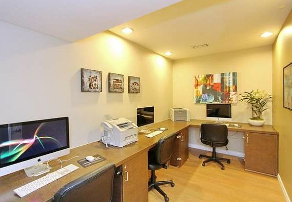 Business/Computer Center