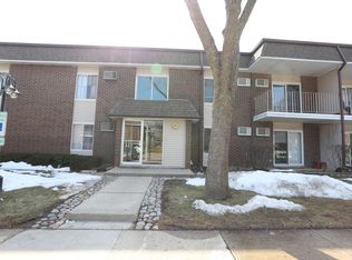 1147 Miller Ln APT 103, Buffalo Grove, IL 60089