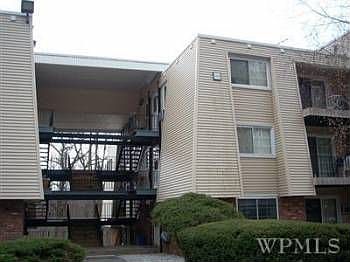 1st image of 619 Fox Run Ln