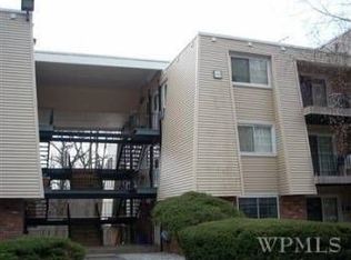 619 Fox Run Ln, Carmel, NY