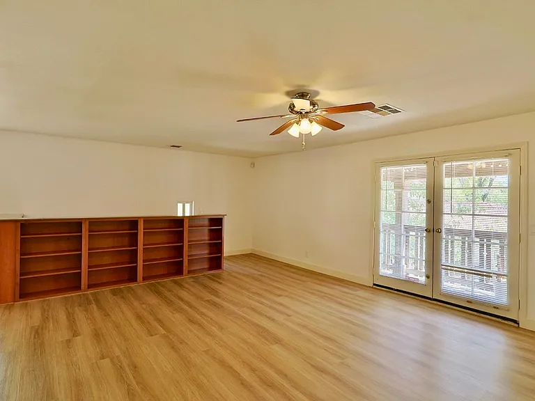 3181 Pinehurst Dr #D — Photo 12
