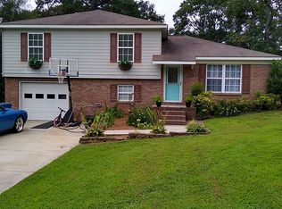 225 McDowell Cir, Boaz, AL 35957