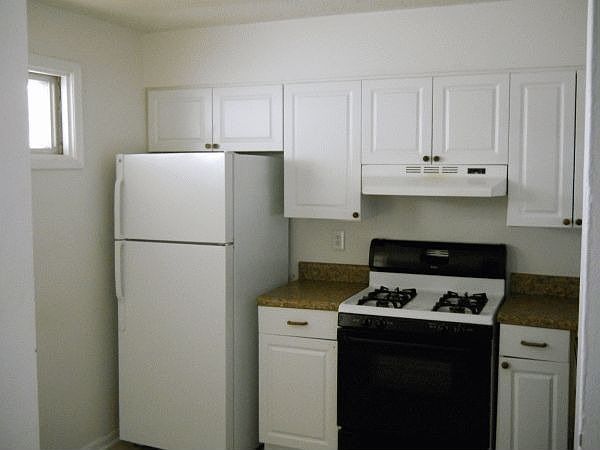 2nd image of 2052 Oak Park Ln