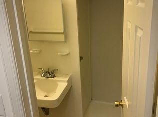 21 Sumac Rd APT C, Glen Burnie, MD 21060
