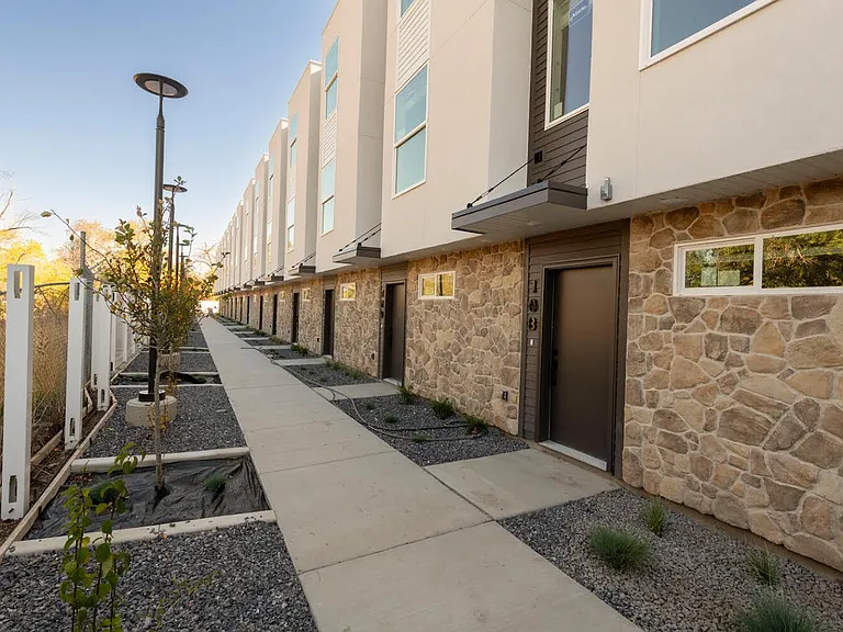 Park Place Townhomes — Photo 5
