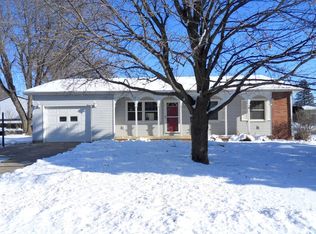 1204 N Grant Rd, Carroll, IA 51401