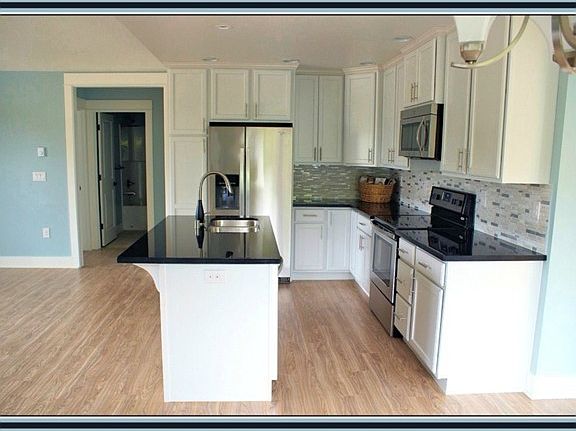 5th image of 1264 Fleetwood Ave