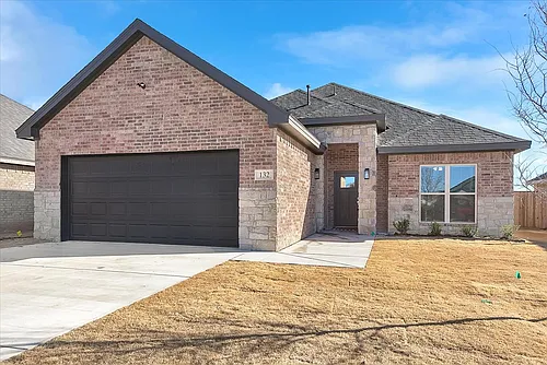 132 Calvin Dr Photo 1