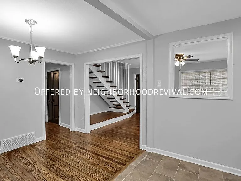 1238 Will Scarlet Rd — Photo 9