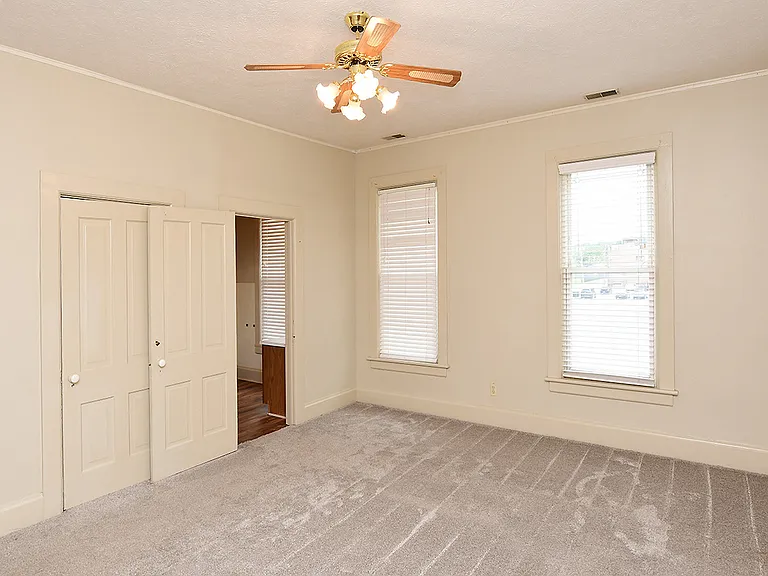 615 Willow Ave #2 — Photo 6