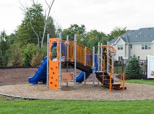 814 Liberty Ct, Piscataway, NJ 08854