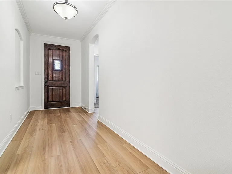 16400 Stillhouse Hollow Ct — Photo 4