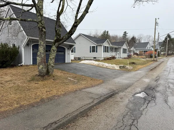 67 Park Street, Camden, ME 04843