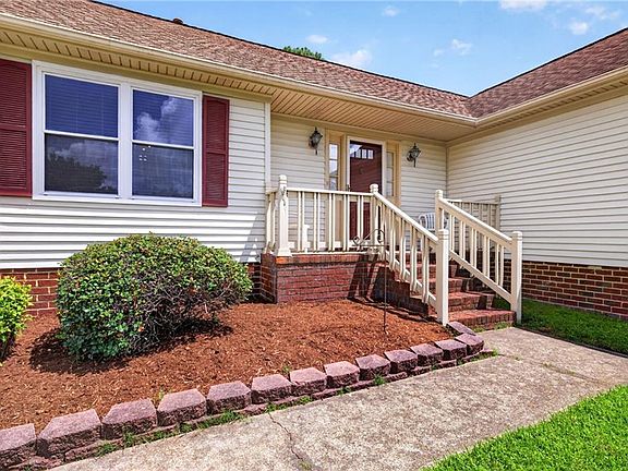 4th image of 2308 Bobtail Ct