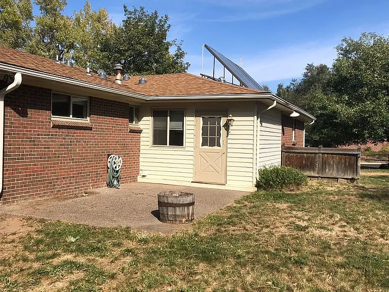 625 S 45th St — Photo 14
