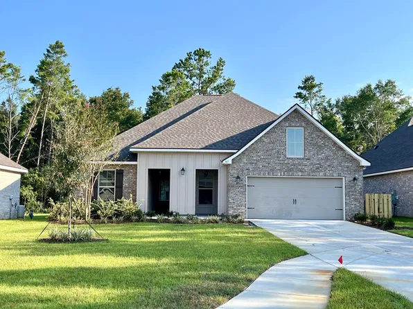 147 Flora Ln, Freeport, FL 32439