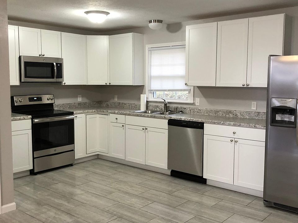 1st image of 5417 Parkridge Dr