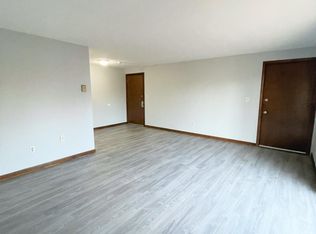 15 Veranda Rd #8A, Braintree, MA 02184