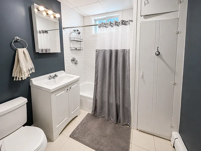 64 Henshaw St #2 — Photo 2